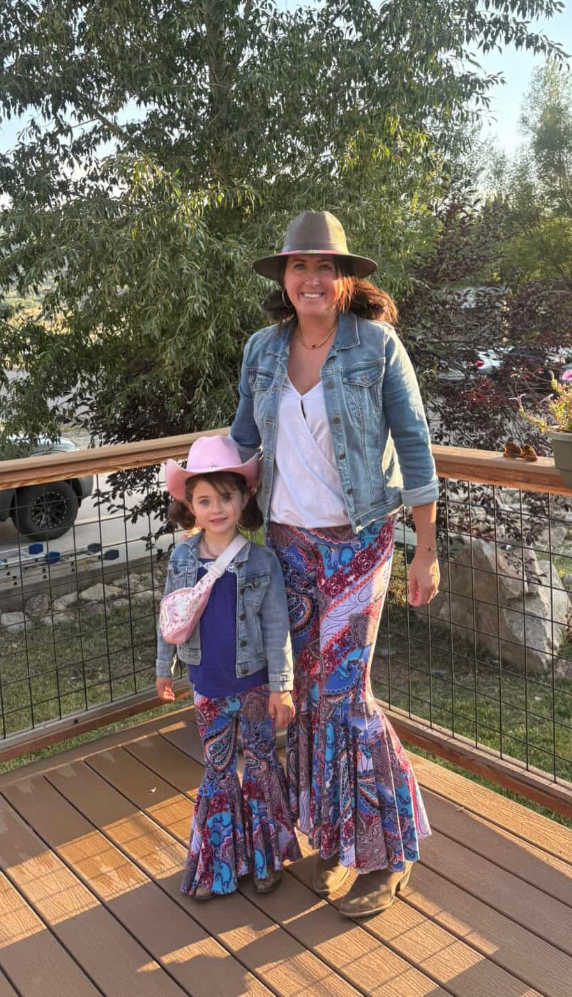 Lil Daisy Bell Pants in Super Paisley