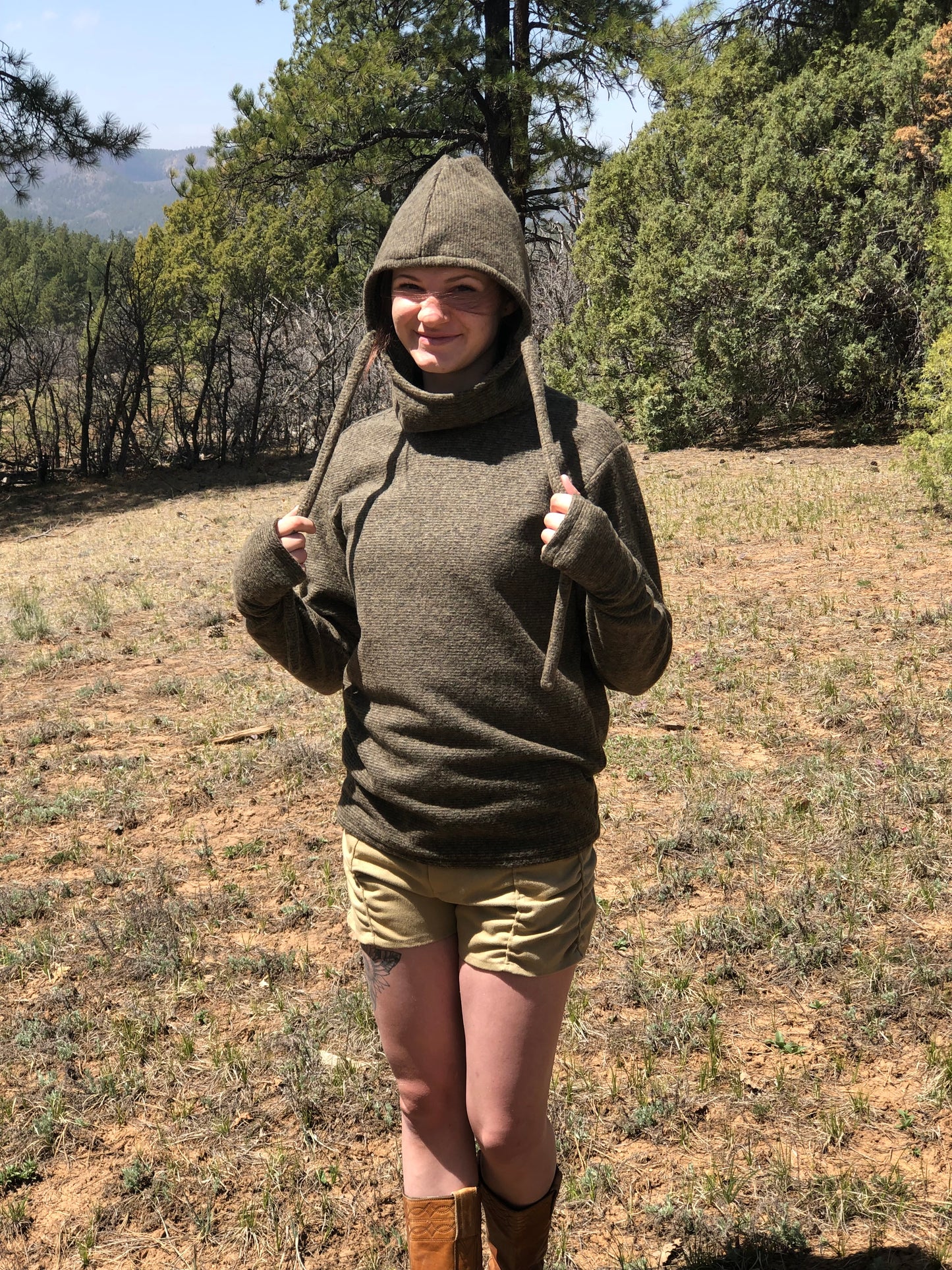 Desert Dweller Hoodie in Nantucket Sage