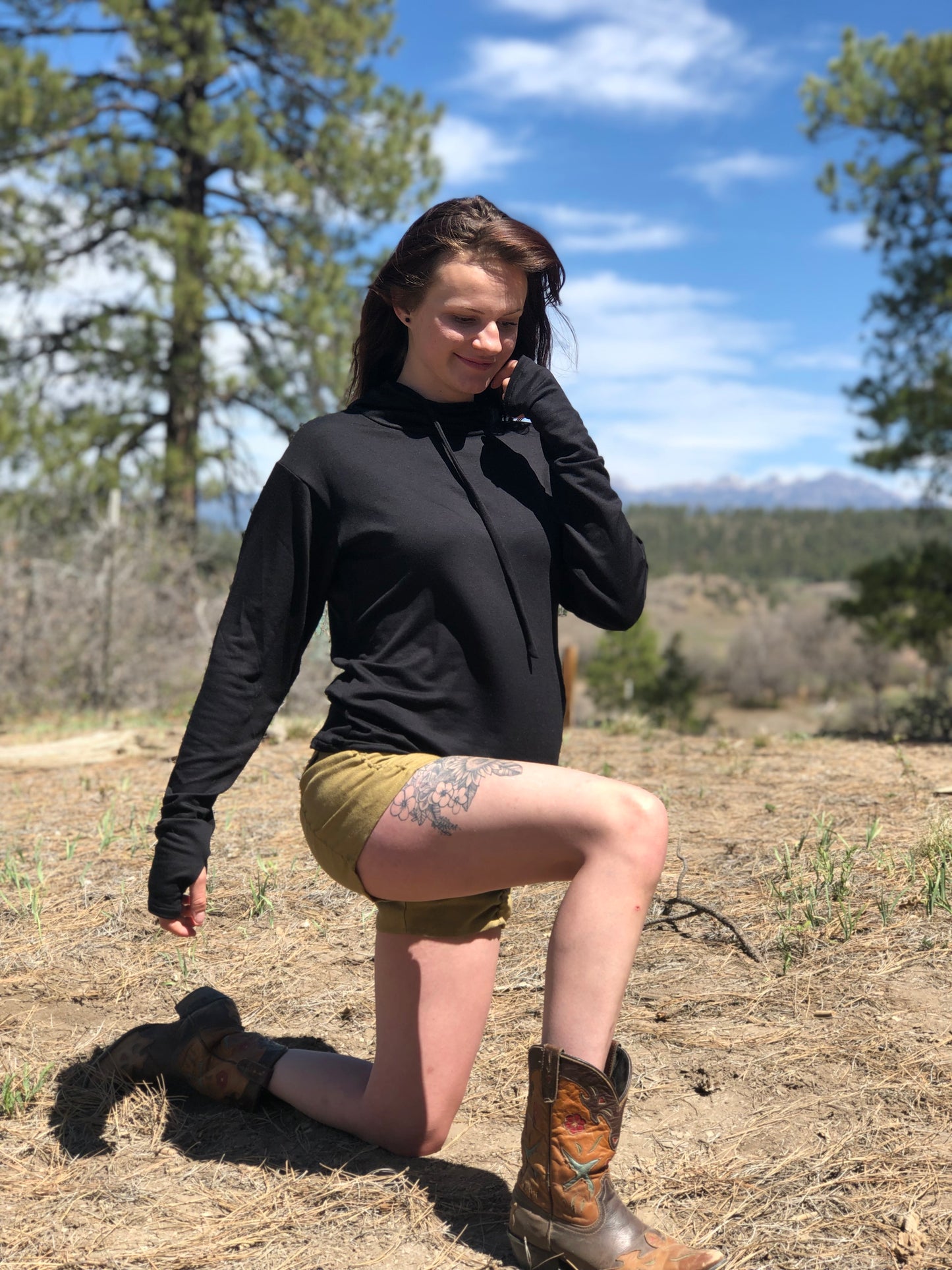 Bamboo Desert Dweller Hoodie Top in Black