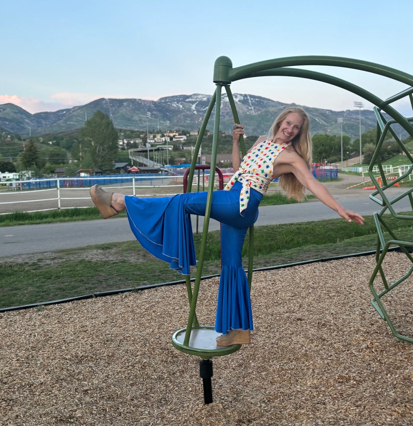 Susie Halter Top in Retro Floral