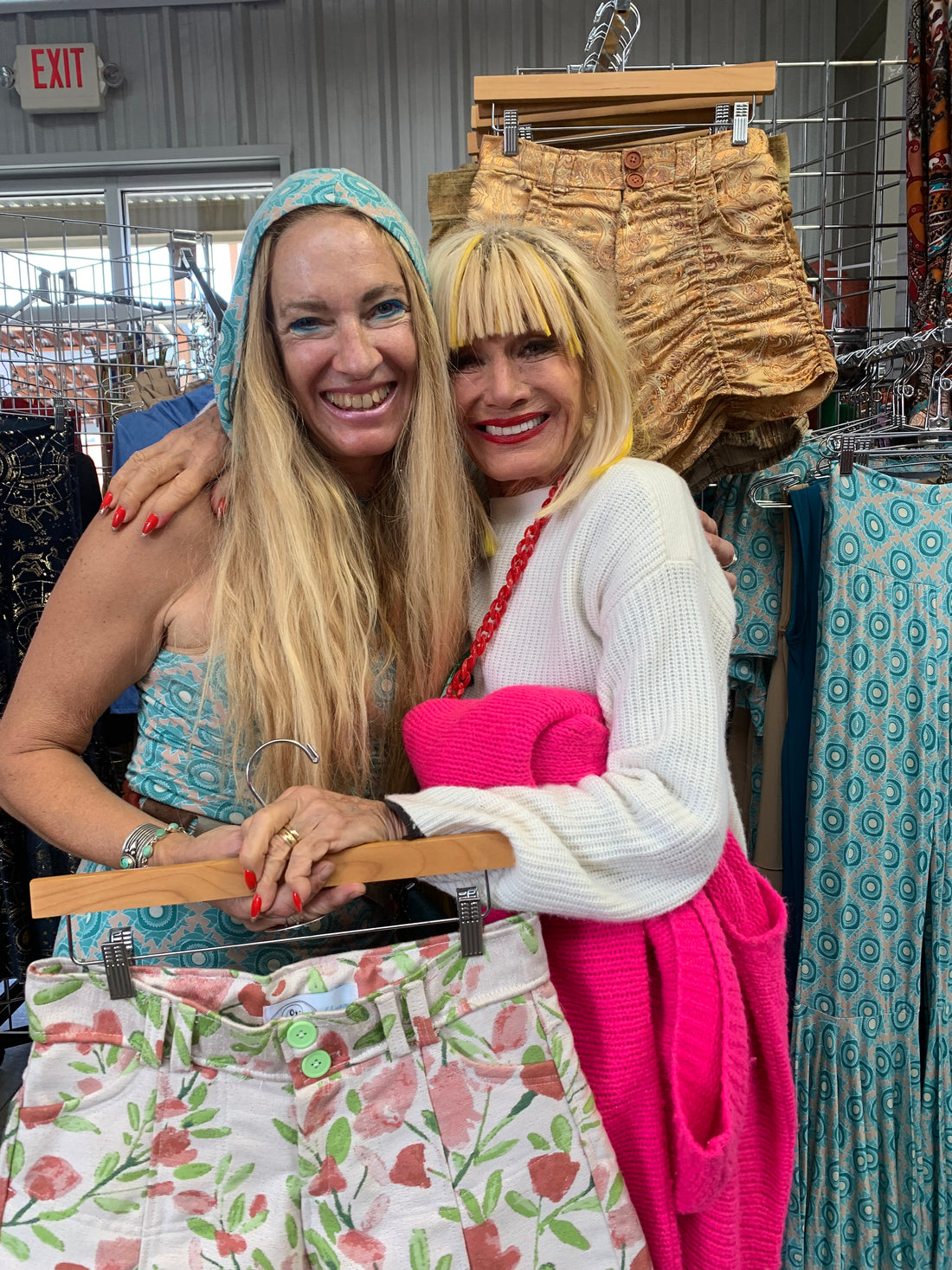 Iconic Fashion Designer Betsey Johnson visits Ojo Fashions