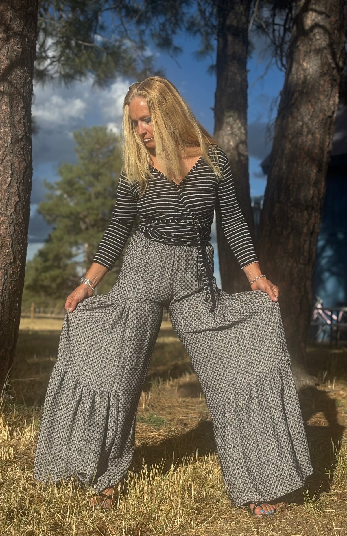 A Sandy Pants in Midnight Dusk